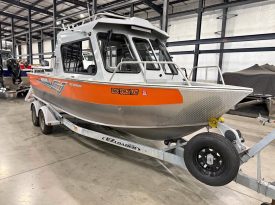 2017 Hewes Craft 210 Sea Runner HT