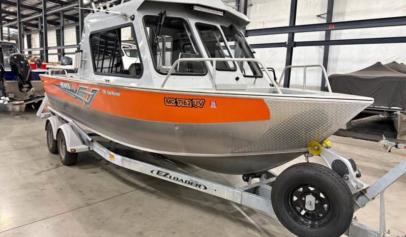 2017 Hewes Craft 210 Sea Runner HT