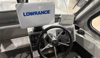 2017 Hewes Craft 210 Sea Runner HT full