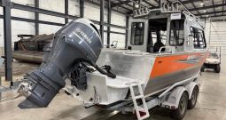 2017 Hewes Craft 210 Sea Runner HT