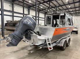 2017 Hewes Craft 210 Sea Runner HT