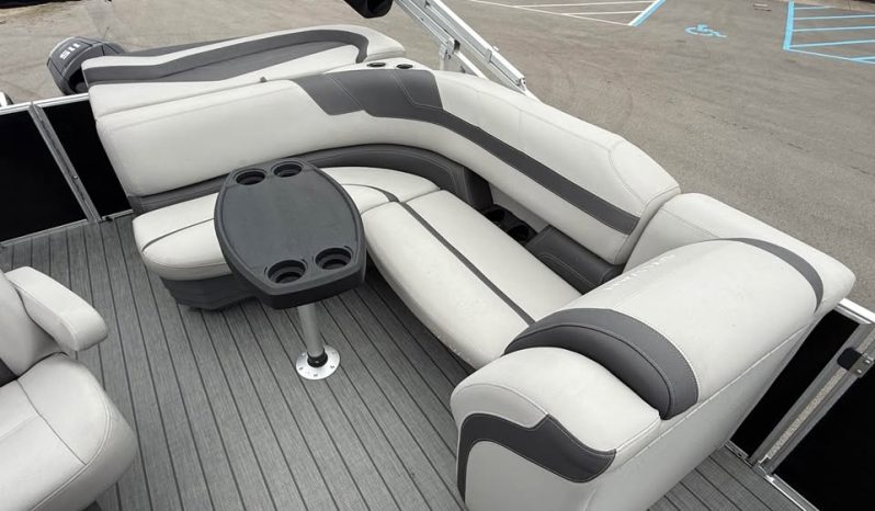 2022 Sylvan L-1CRS Pontoon full