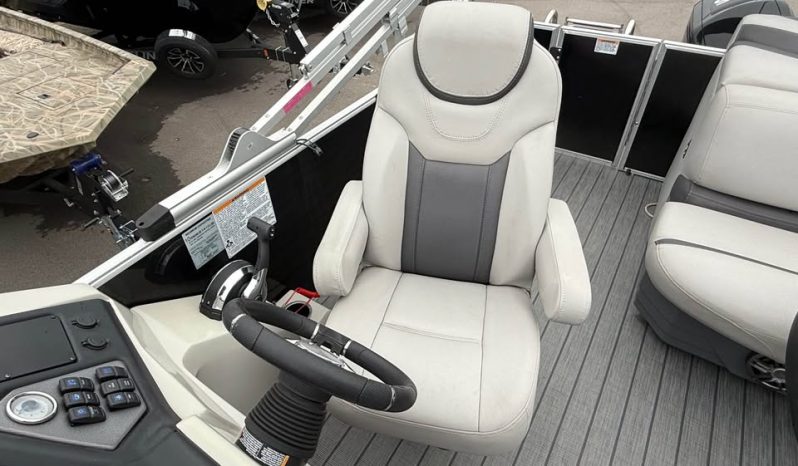 2022 Sylvan L-1CRS Pontoon full