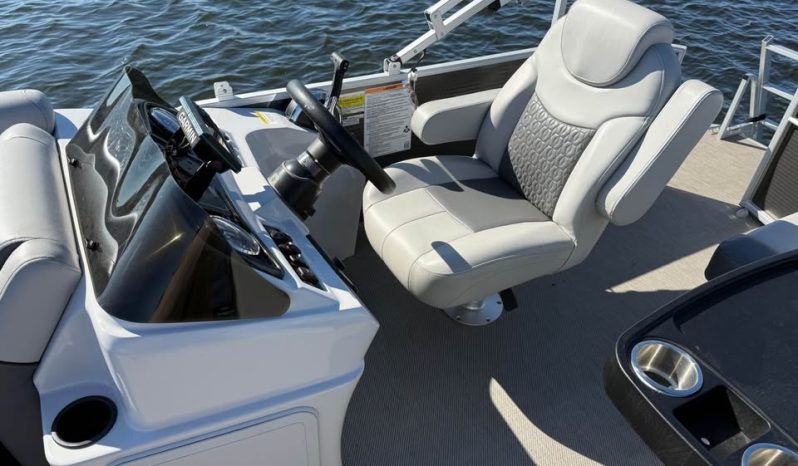 2022 Godfrey SW2086C Pontoon full