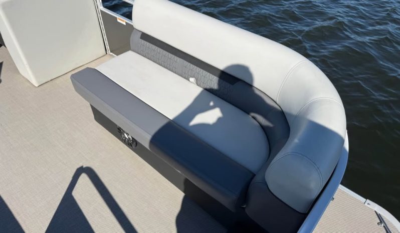 2022 Godfrey SW2086C Pontoon full