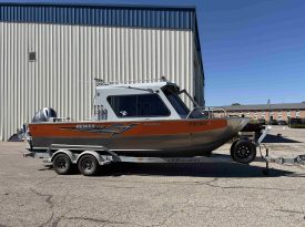 2017 Hewes Craft 210 Sea Runner HT