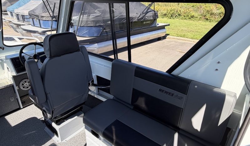 2027 Hewes Craft 210 Sea Runner ET HT full