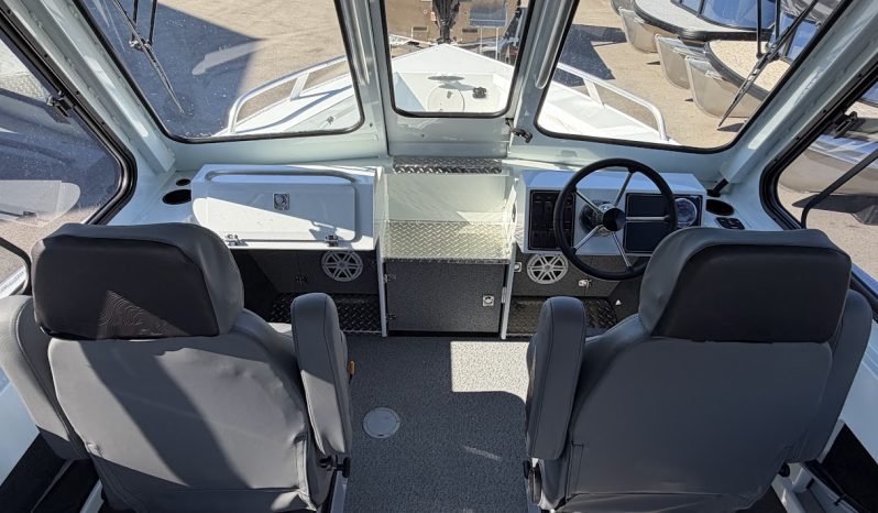 2027 Hewes Craft 210 Sea Runner ET HT full